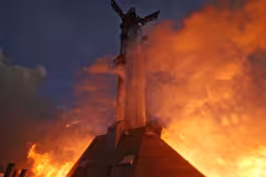 SpaceX Super Heavy booster B22 static fire at Starbase ahead of Starship Flight 15