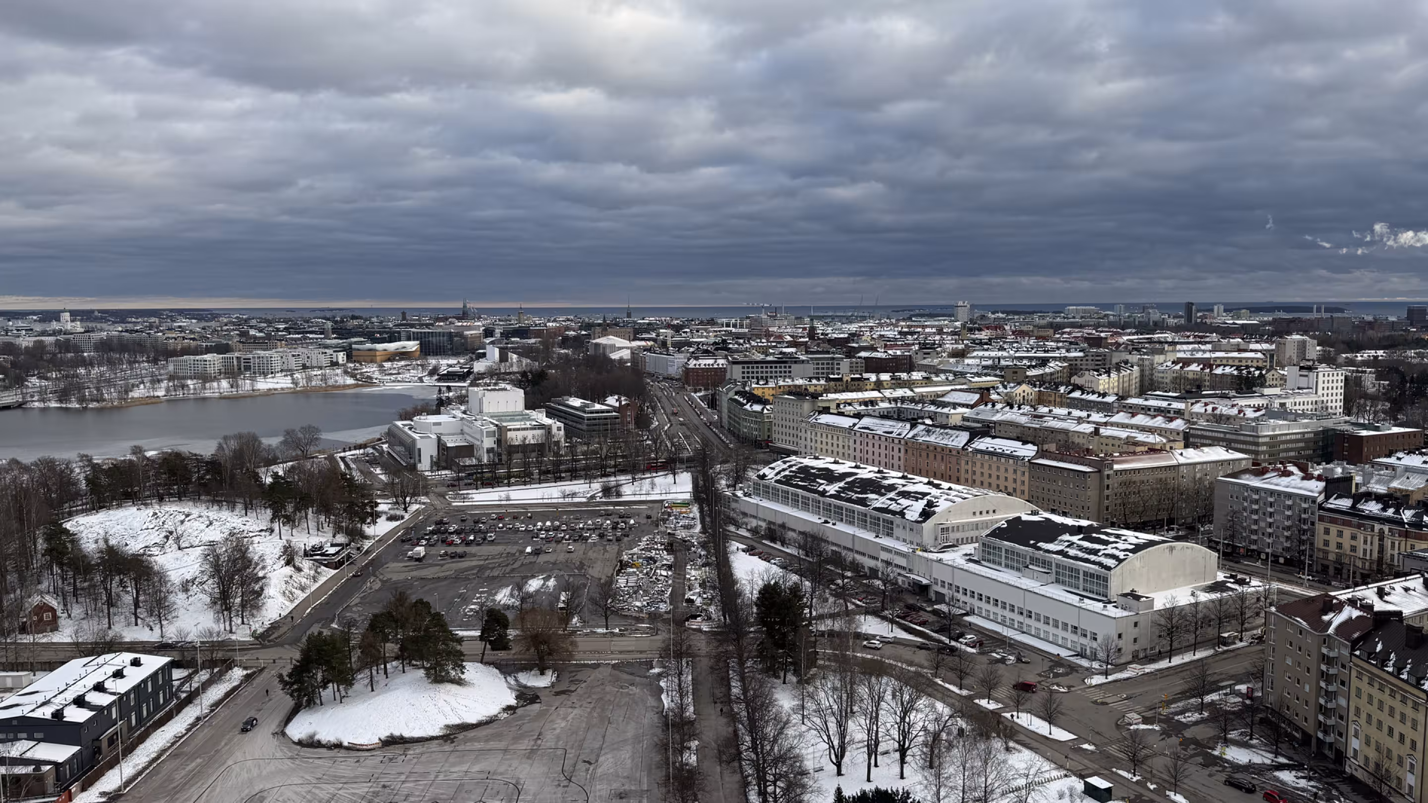 Helsinki nähtynä Stadionin tornista (Kuva: Jari Mäkinen)
